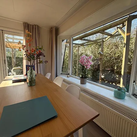 Veluwe Retreats - With Huge Gardens And Private Saunas On Park With Swimming Pool, Cafeteria And Facilities