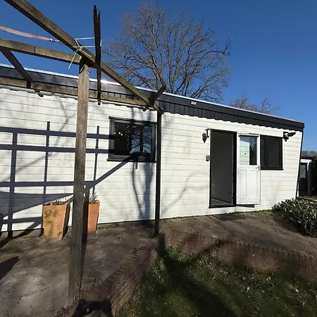 Veluwe Retreats - With Huge Gardens And Private Saunas On Park With Swimming Pool, Cafeteria And Facilities プッテン