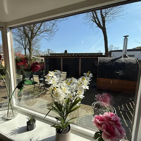 Apartmán Veluwe Retreats - With Huge Gardens And Private Saunas On Park With Swimming Pool, Cafeteria And Facilities Putten