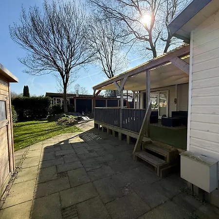 Veluwe Retreats - With Huge Gardens And Private Saunas On Park With Swimming Pool, Cafeteria And Facilities Apartmán *