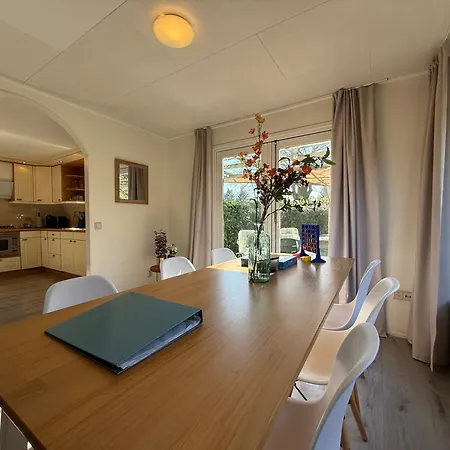 Veluwe Retreats - With Huge Gardens And Private Saunas On Park With Swimming Pool, Cafeteria And Facilities