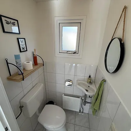 Veluwe Retreats - With Huge Gardens And Private Saunas On Park With Swimming Pool, Cafeteria And Facilities アパート プッテン