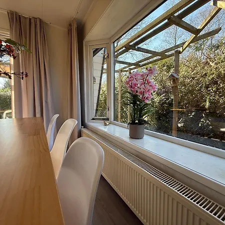 Veluwe Retreats - With Huge Gardens And Private Saunas On Park With Swimming Pool, Cafeteria And Facilities Apartmán *