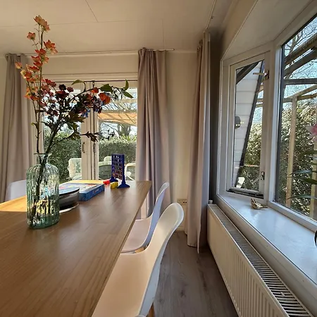 Veluwe Retreats - With Huge Gardens And Private Saunas On Park With Swimming Pool, Cafeteria And Facilities *
