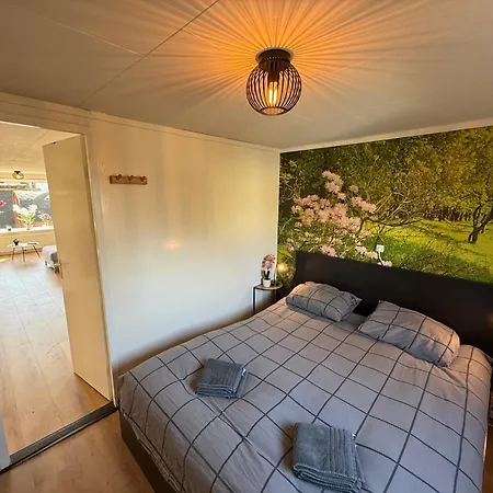 Veluwe Retreats - With Huge Gardens And Private Saunas On Park With Swimming Pool, Cafeteria And Facilities Apartmán *